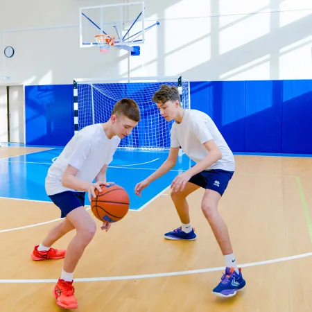 Ферма для баскетбольного щита игрового на растяжках вынос 1800 мм ZAVODSPORTA за 23&nbsp;140 ₽ купить в Подольске
